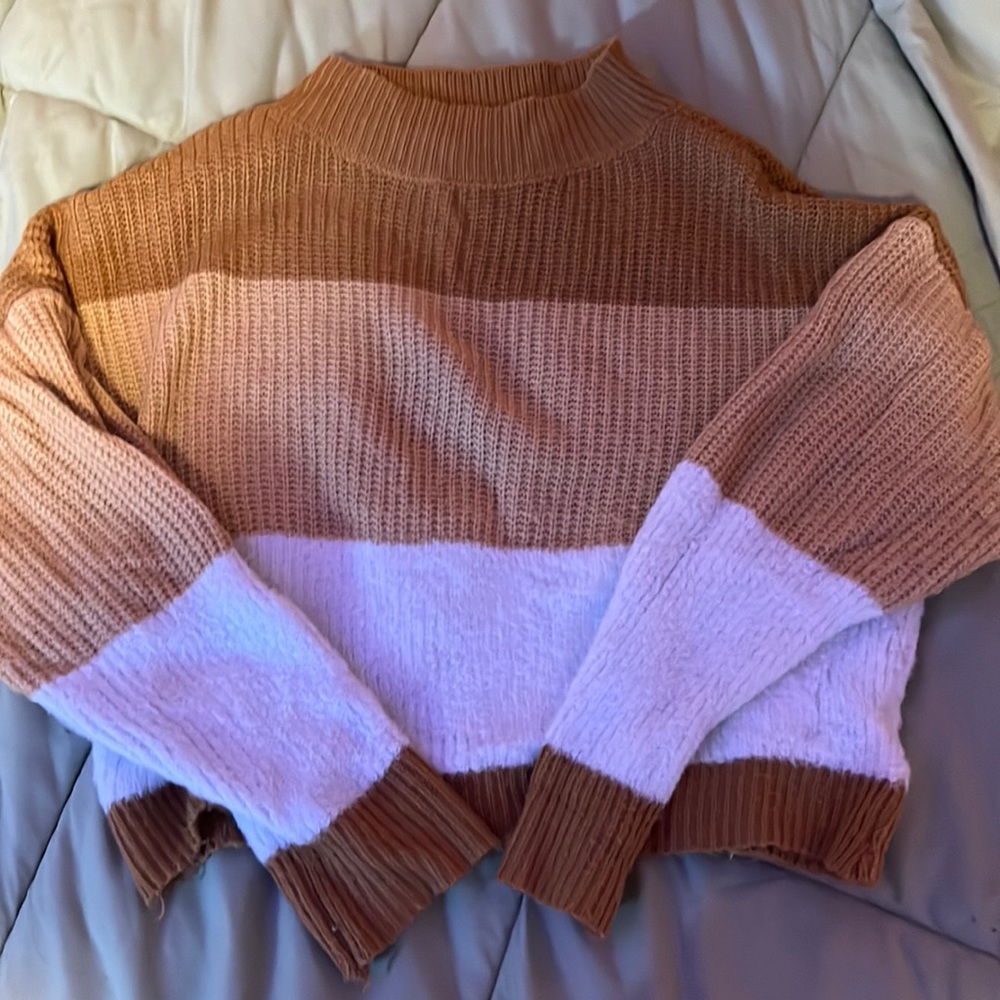 Brown/Tan/White Cropped Sweater